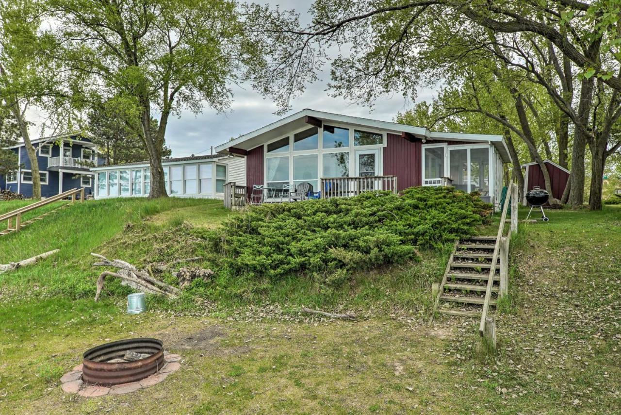 Lakefront Cottage Near Wineries And State Parks! Миърс Екстериор снимка