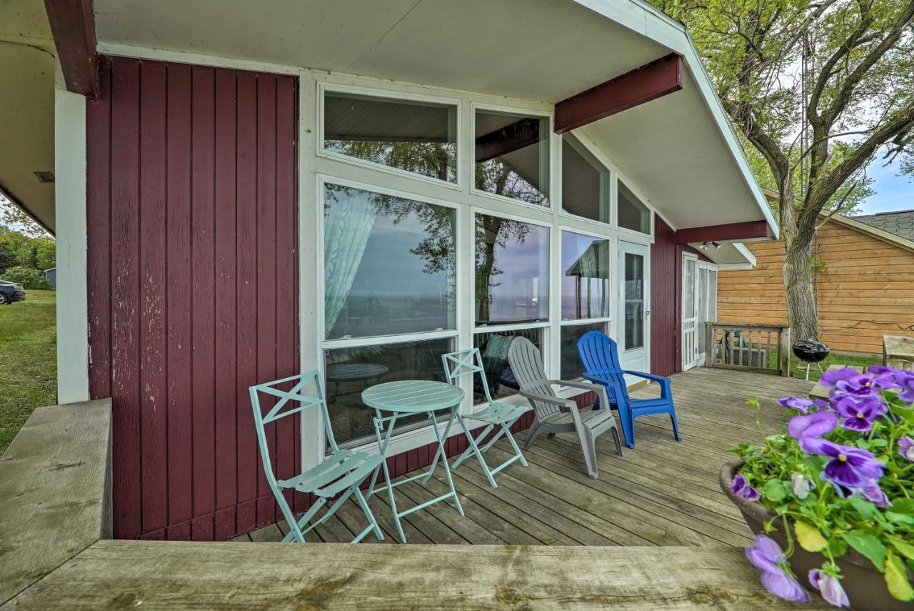 Lakefront Cottage Near Wineries And State Parks! Миърс Екстериор снимка