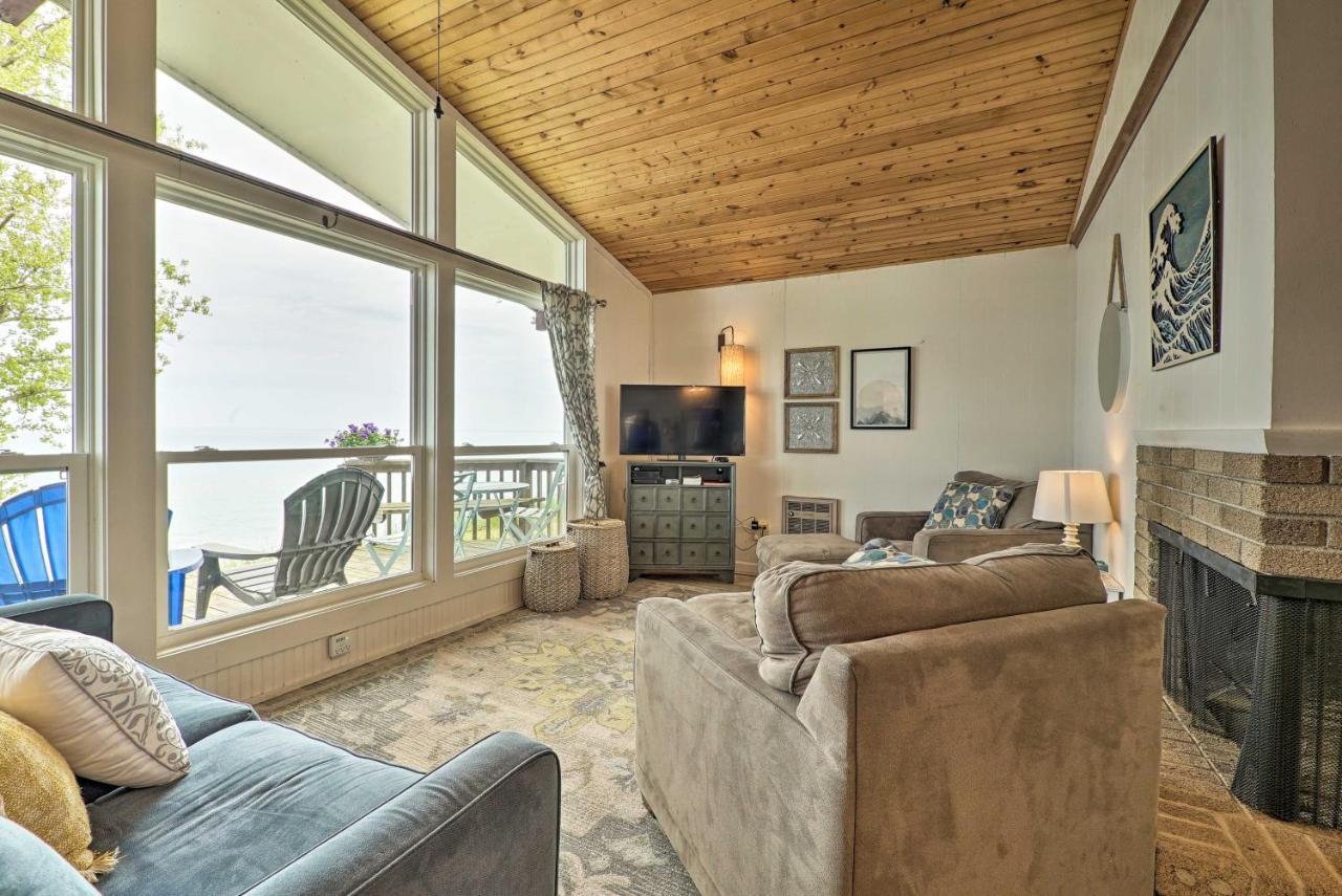 Lakefront Cottage Near Wineries And State Parks! Миърс Екстериор снимка