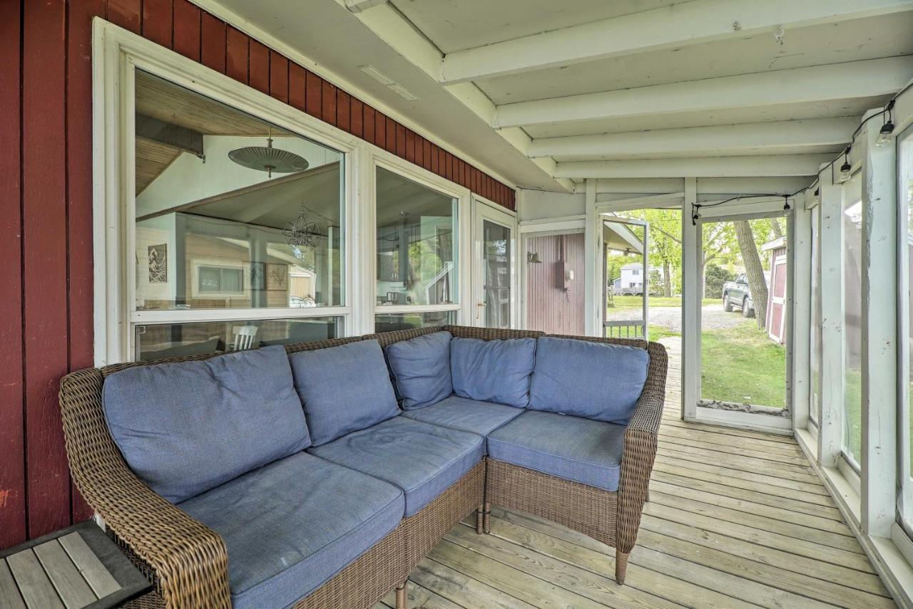 Lakefront Cottage Near Wineries And State Parks! Миърс Екстериор снимка