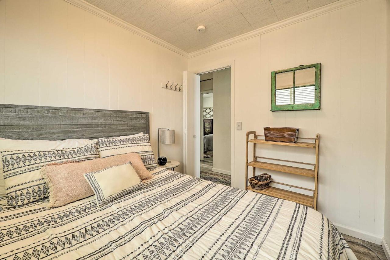 Lakefront Cottage Near Wineries And State Parks! Миърс Екстериор снимка